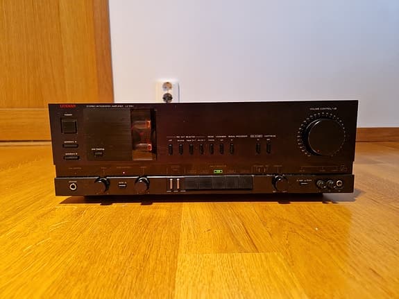 Luxman Lv 105u rörhybrid förstärkare