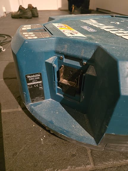 Makita DRC200 Robotdammsugare