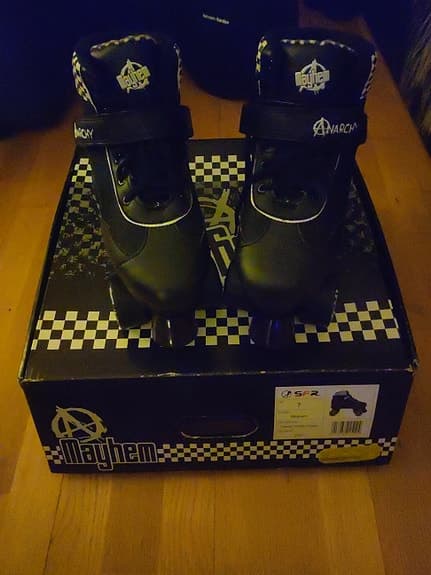 Mayhem Rullskridskor storlek 38 svart