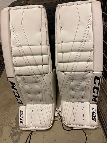 CCM Extreme Flex 3 Benskydd 34+3