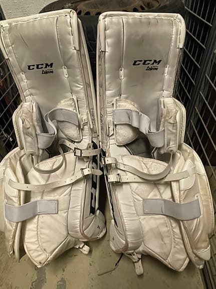 CCM Extreme Flex 3 Benskydd 34+3