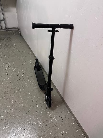 Sparkcykel Firefly A 180 – hopfällbar, bra skick