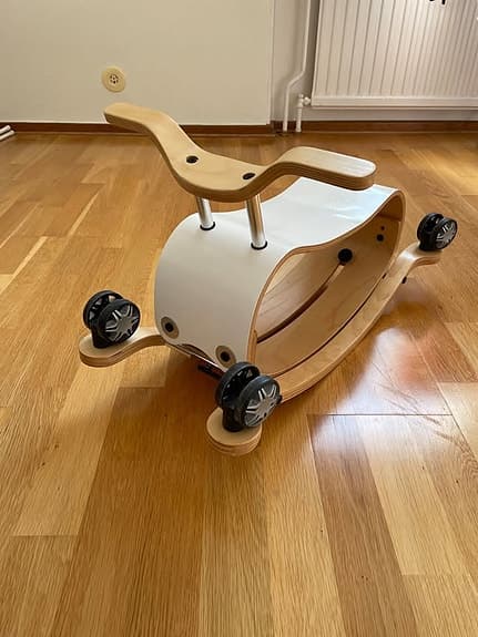Wishbone Flip 2-i-1 Gungande och Rullande Trälekotsak, Vit