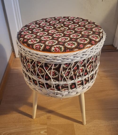 Fin förvaring för handarbete mm