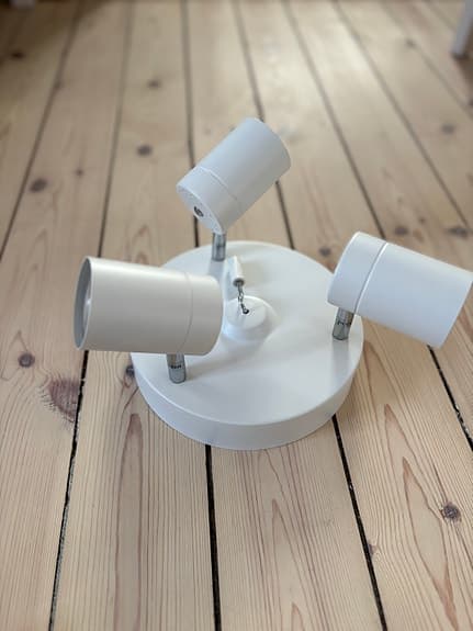 By Rydens taklampa Correct Spotlight 3