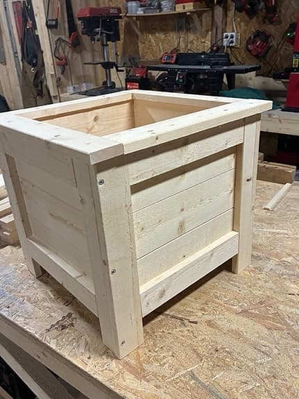 planteringskorg 45 x 45 x45 cm obehändlad trä, DIY