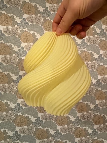 Lampskärmar snurriga gul/ljusgul 2 st