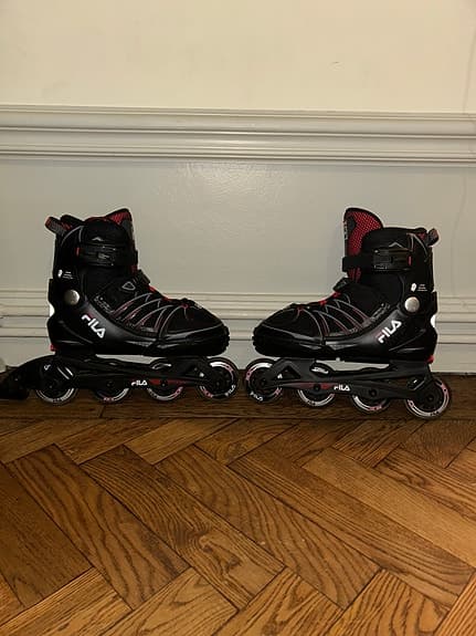 Fila Rullskridskor barn storlek 39 svart och röd