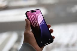 Apple iPhone 15 Plus Black + FineWoven Apple Cover + New Screen Protector