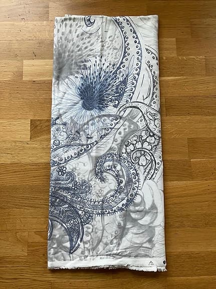 Mönstrad tygbit/tygstuv, bomullstyg, textil