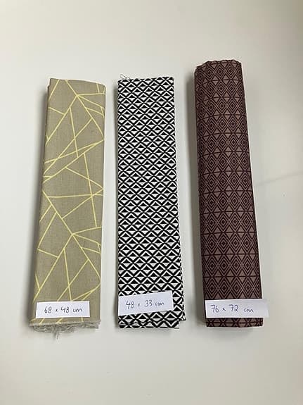 Mönstrade tygbitar/tygstuvar, bomullstyg, textil, 3 bitar