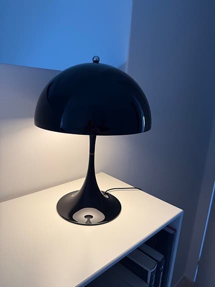 Louis Poulsen Panthella bordslampa svart