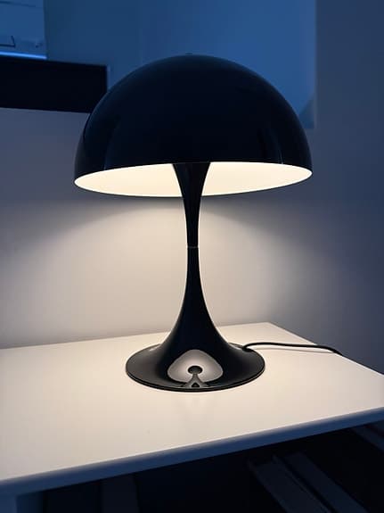 Louis Poulsen Panthella bordslampa svart
