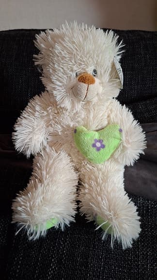 Mjukisdjur vit nalle med hjärta