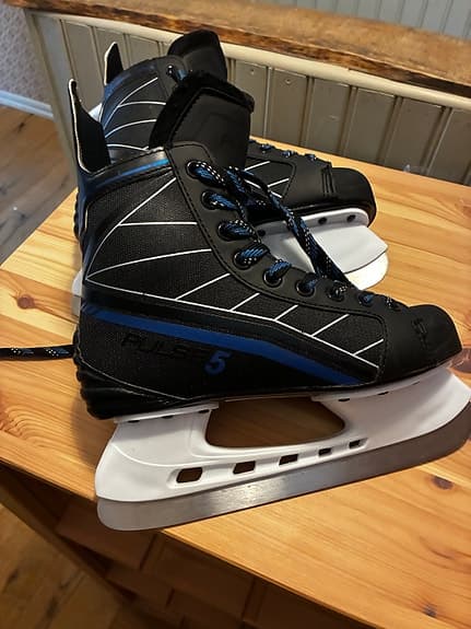 Revolution Ishockeyskridskor barn storlek 37