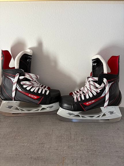 CCM Ishockeyskridskor storlek 37