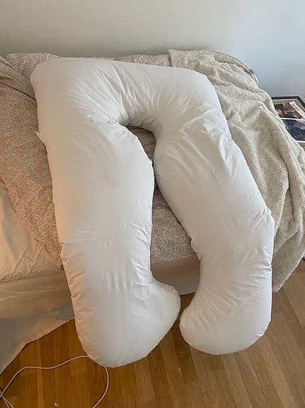 Åhléns Home amningskudde vit