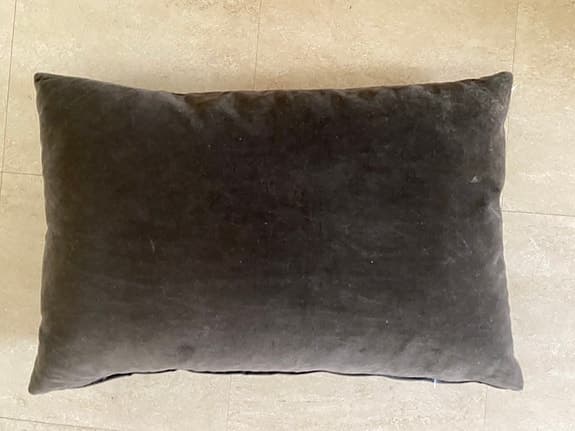 Prydnadskudde / kudde Ikea Sanela i sammet 60x40 cm