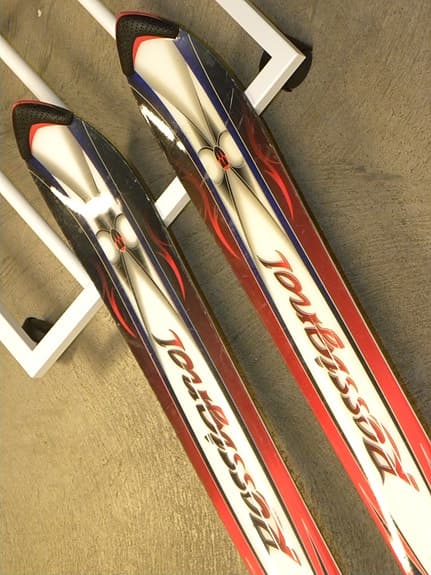 Slipning & vallning 99:- Skidor GRATIS PÅ KÖPET! (184 cm)