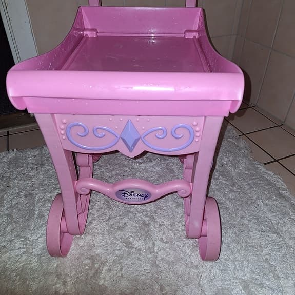 Disney dockvagn rosa