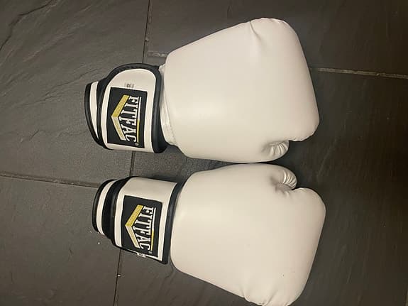 Everlast Boxningshandskar vit svart
