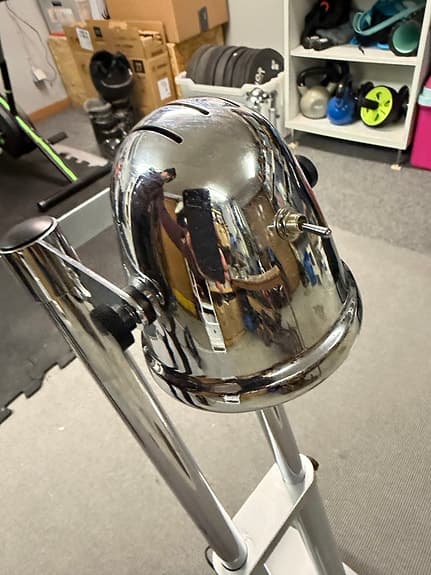 Retro! Motorcykel inspirerad golvlampa från Åström Design