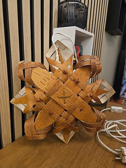 Vintage handgjord Adventsstjärna i näver – Svenskt hantverk