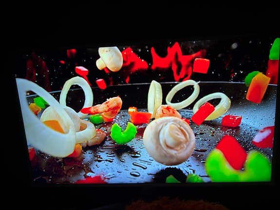 4K HDR 43" Samsung TV WHITE