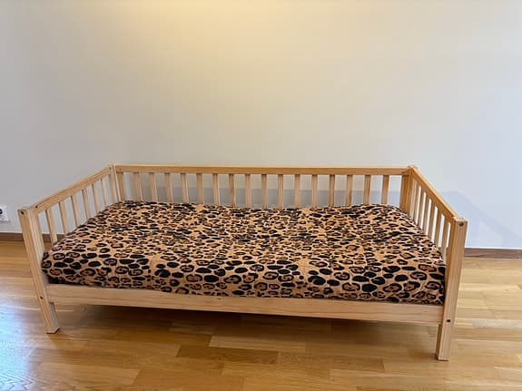 Juniorsäng, 70x160, Jotex, trä