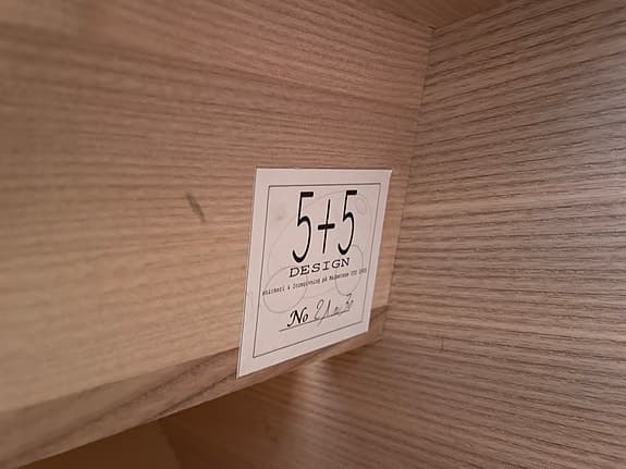 Carl Malmsten Ägget design bil limiterad lära gå leksak