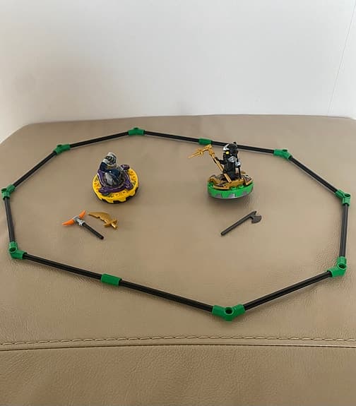 LEGO NINJAGO Cole ZX vs Rattla