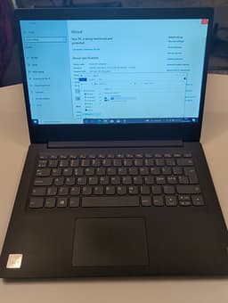 Lenovo bärbar dator svart 14 tum