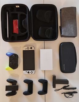 Nintendo Switch OLED – komplett paket med Pro Controller & tillbehör