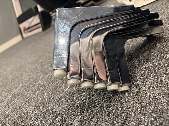 Metallben för möbler i krom 12 cm höga