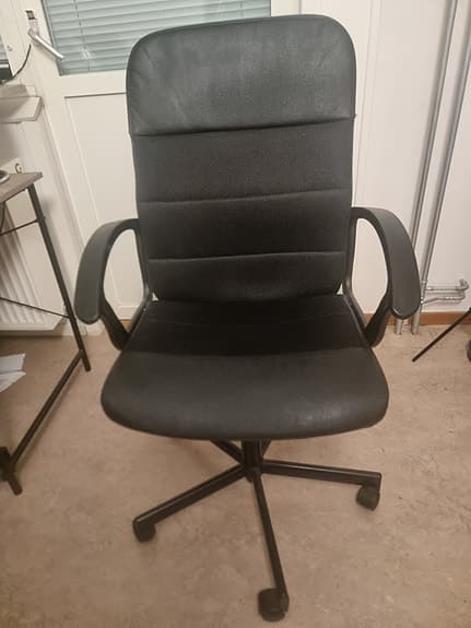 Kontorsstol 250 kr