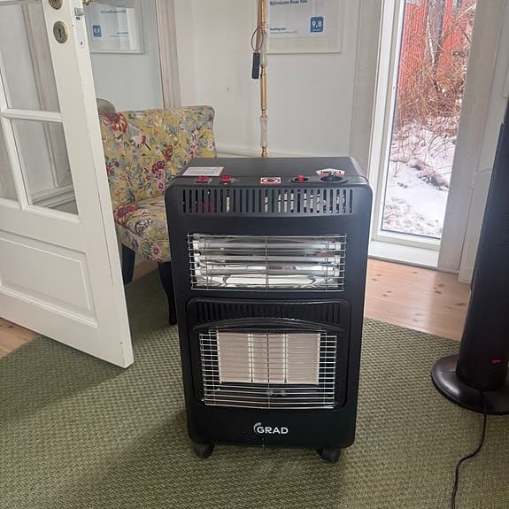 Grad Gasolkamin 1200W Svart