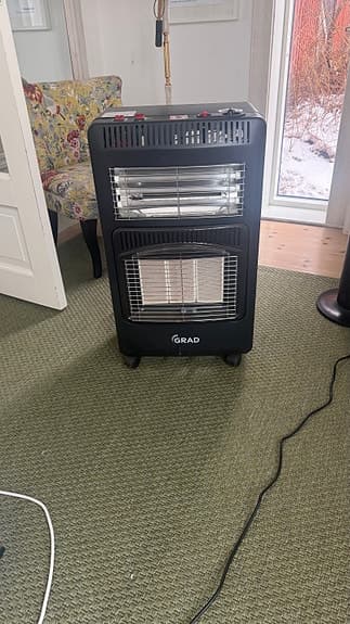 Grad Gasolkamin 1200W Svart