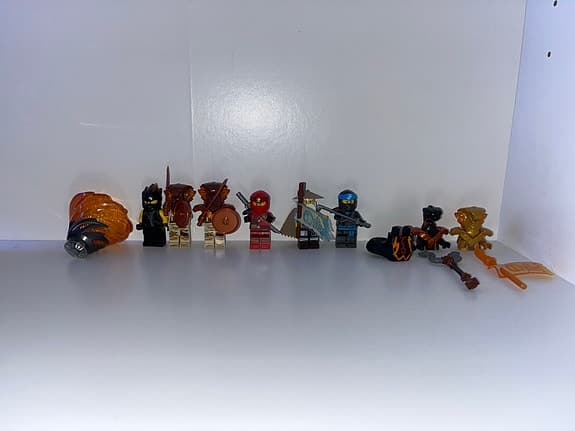 LEGO MINIFIGURER FRÅN SET 70677 LAND BOUNTY