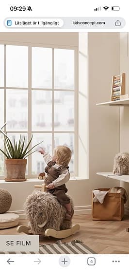 Som ny gunghäst barnstol till barnrum i butik nu nypris 1399 jollyroom