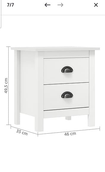 Oanvänd sängbord i furu