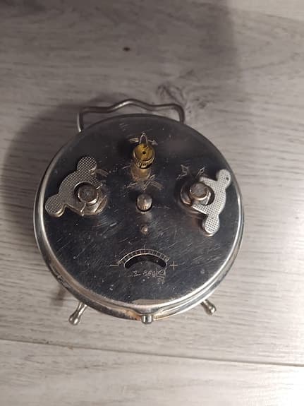 Arla mekanisk bordsklocka / väckarklocka – vintage