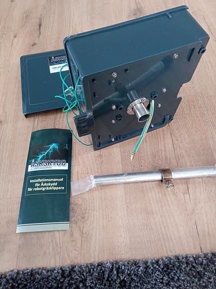 Åskskydd robotgräsklippare