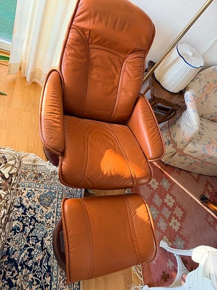 Stressless / fåtölj med fotpall