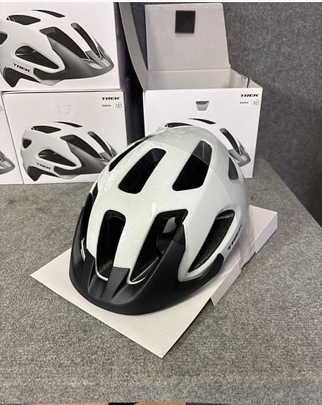 Trek Solstice cykelhjälm vit