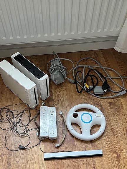 Nintendo Wii 2 st Konsoller med Tillbehör
