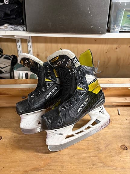 Bauer Supreme 3S ishockeyskridskor barn storlek 34 svart/gul