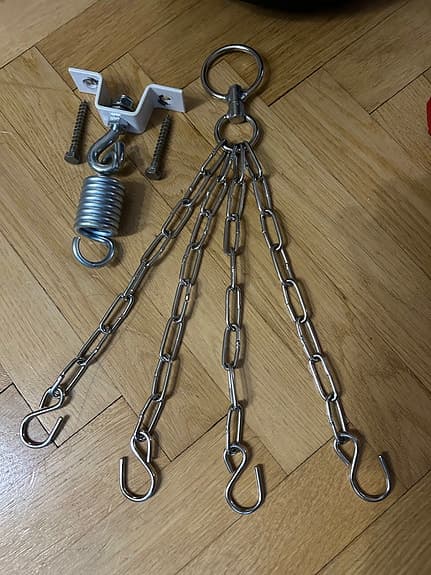 Helt ny Casall boxningssäck 15 kg med upphängning och nya handskar