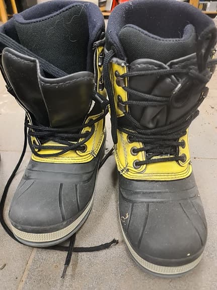 Snowboard boots stl 37.5