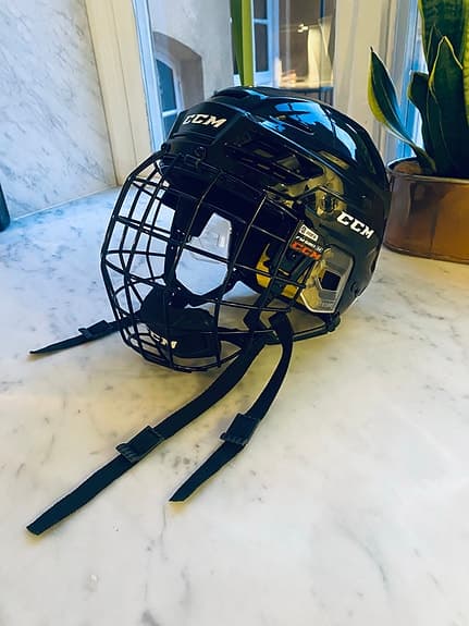 CCM Hockeyhjälm Tacks 210 Combo - M, SVART