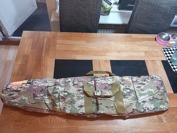 Vadderad transportväska i slitstark camouflage-canvas med bärhandtag (Fri frakt)